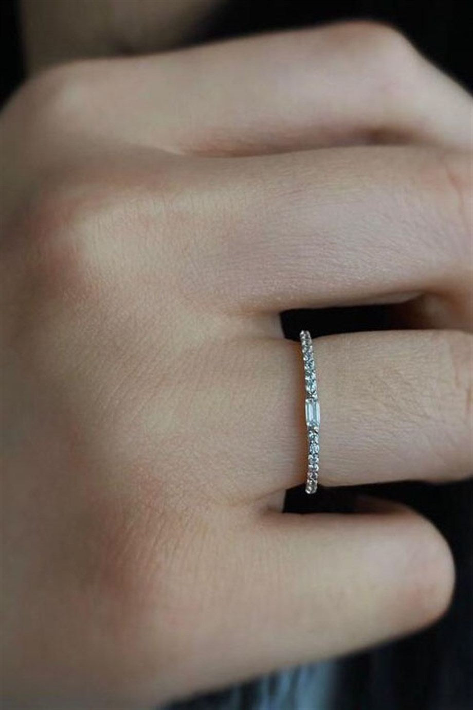 Altın Baget Taşlı Yüzük