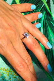 Altın Baget Taşlı Yüzük