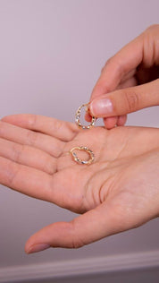 Altın Dalgalı Küpe