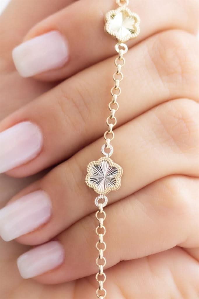 Altın Özel Kalem Işçilikli Çiçek Bileklik