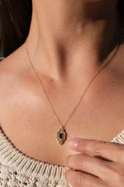 Altın Yeşil Taşlı Kolye