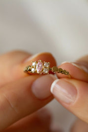 Altın Pembe Taşlı Yüzük