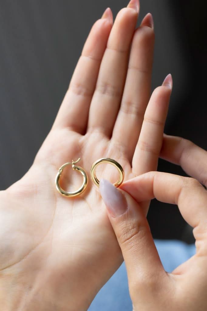 Altın Şarnel Küpe