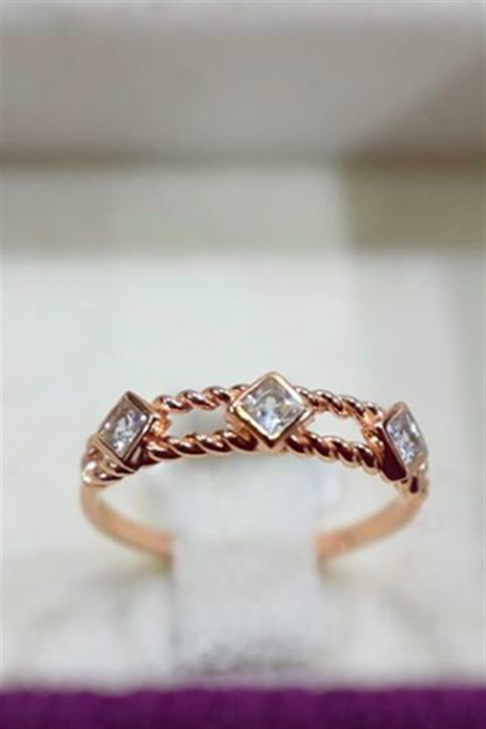 Altın Tasarım Yüzük