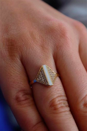 Altın Tasarım Yüzük