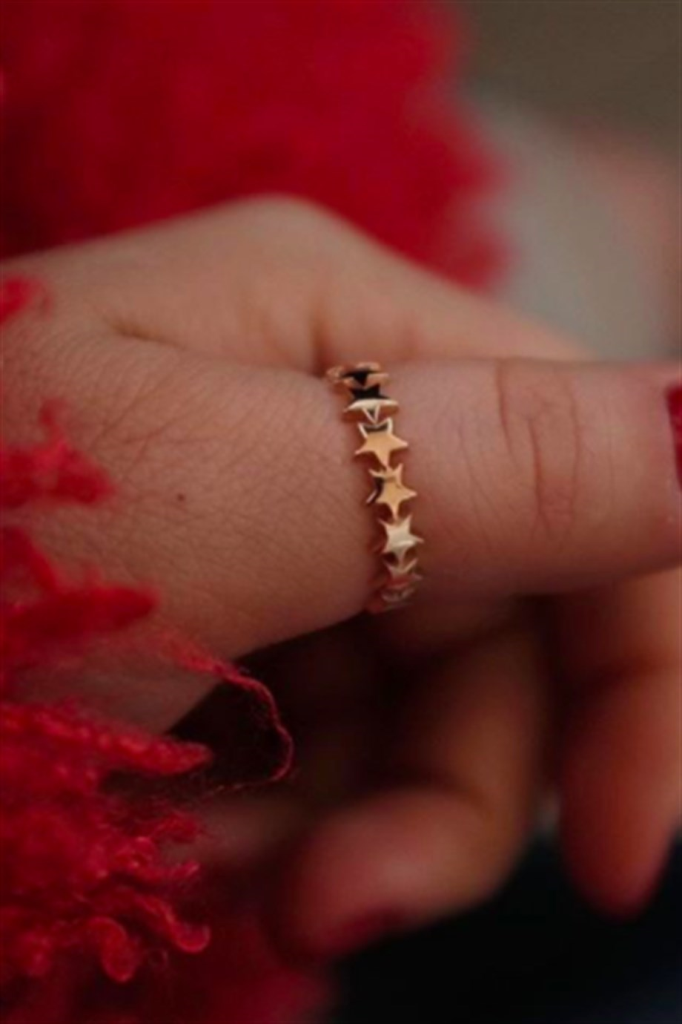 Altın Yıldız Yüzük