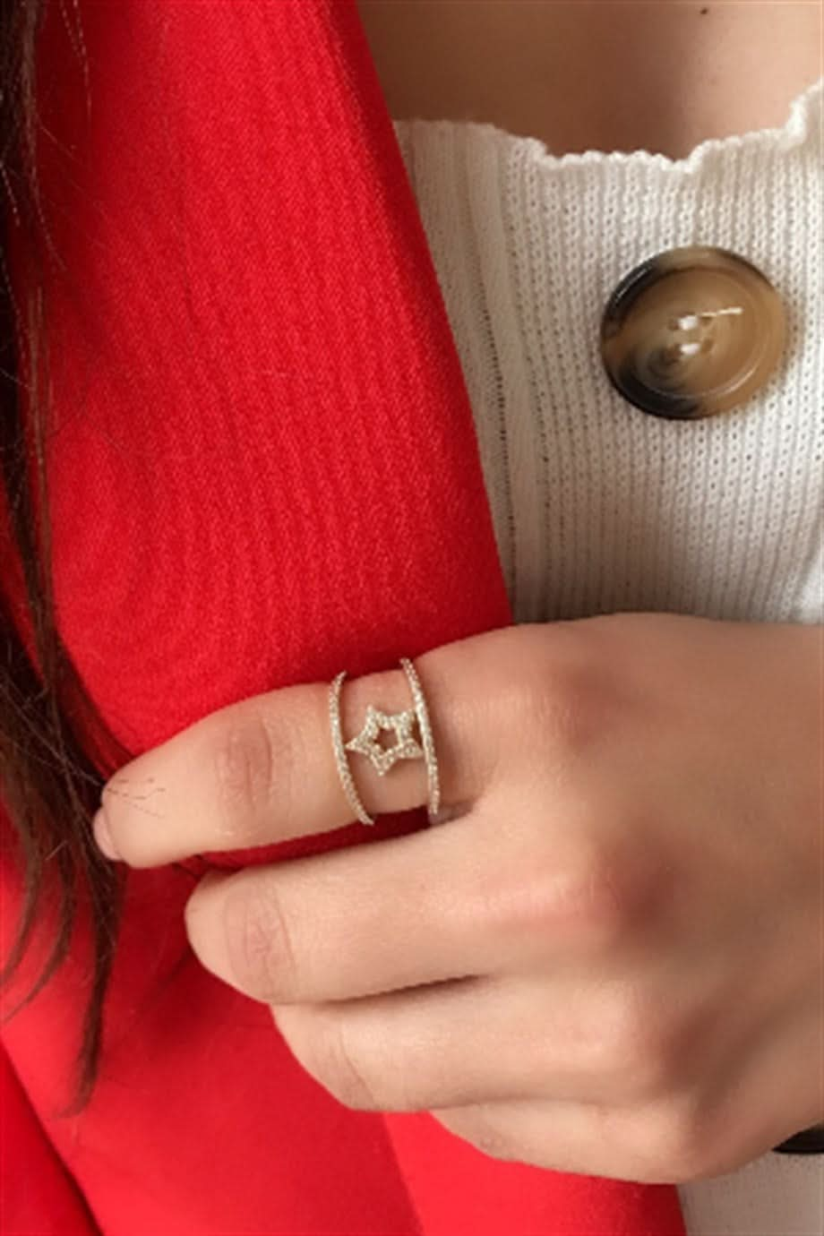 Altın Yıldızlı Yüzük