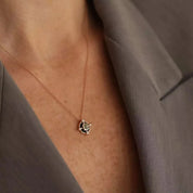 Antares Pırlanta ve Light Green Safir Taşlı, Siyah Mineli Kolye