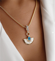 Beyaz Mine Nazar Boncuklu Kolye Ucu Charm