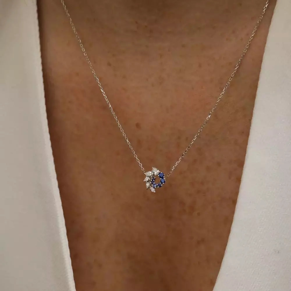 Bind Safir ve Pırlanta Taşlı Beyaz Altın Kolye