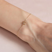 Cabaret Çiçek Form Taşlı Altın Bileklik