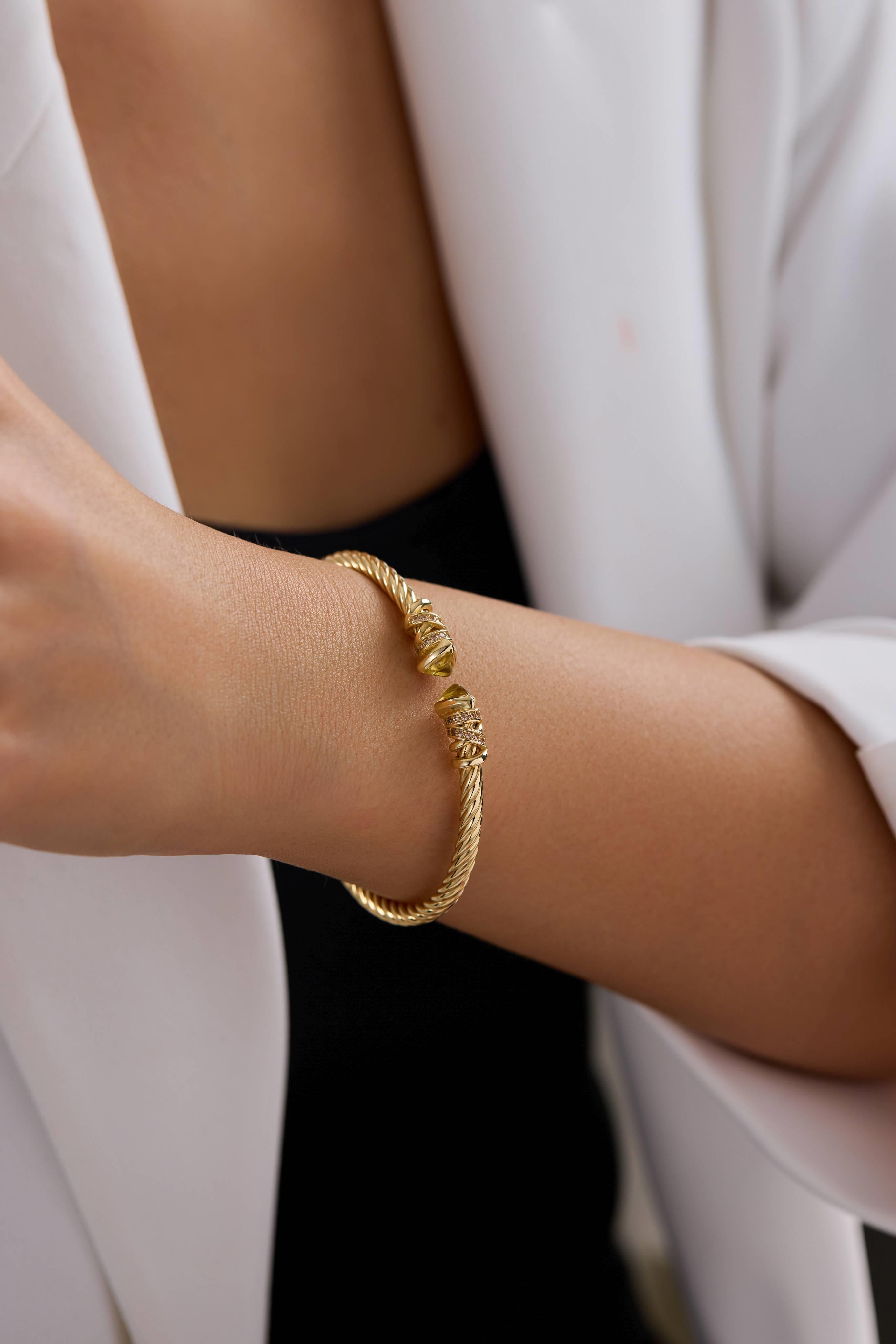 Cetaş Altın Twist Kelepçe