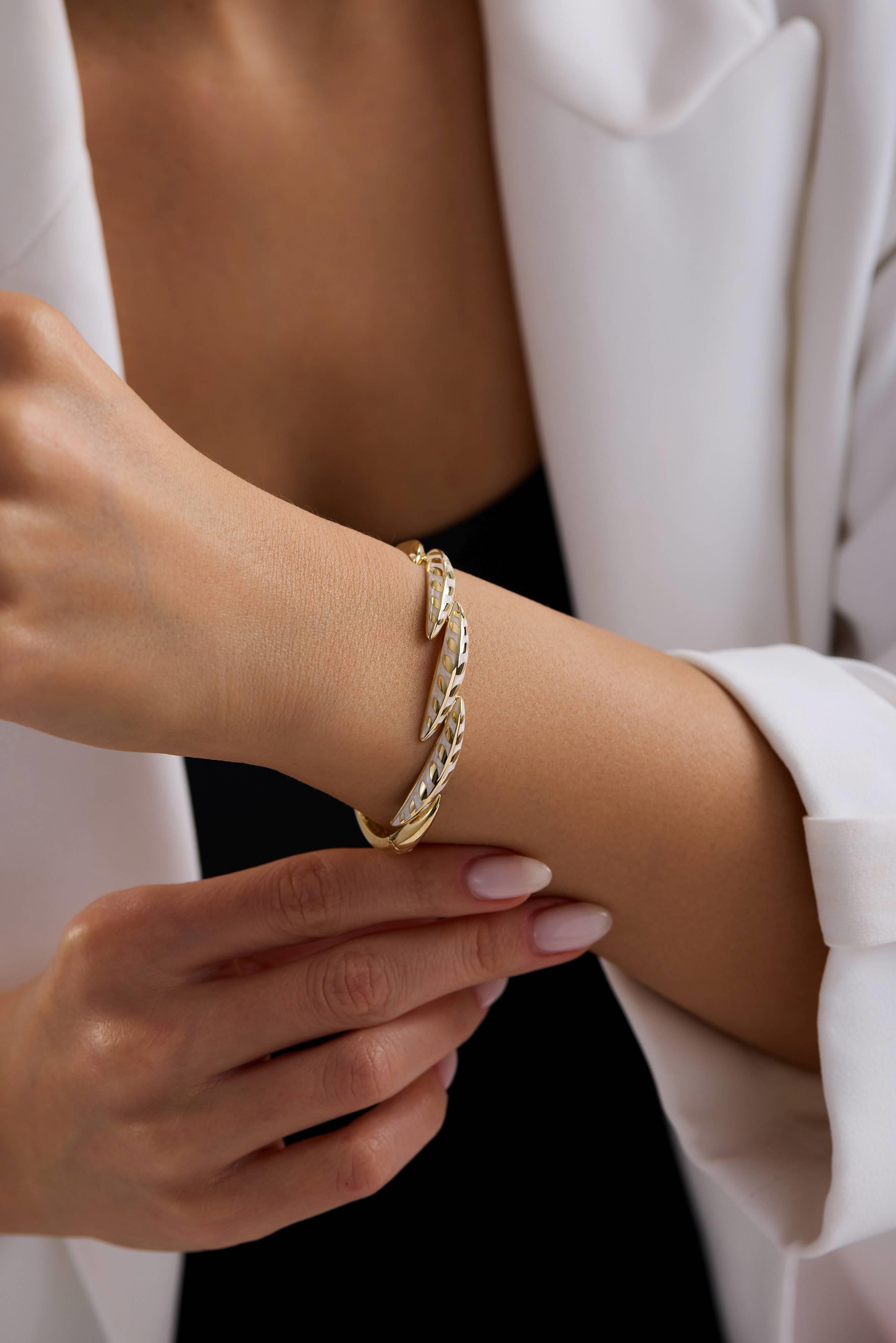 Cetaş Olivia Altın Kelepçe