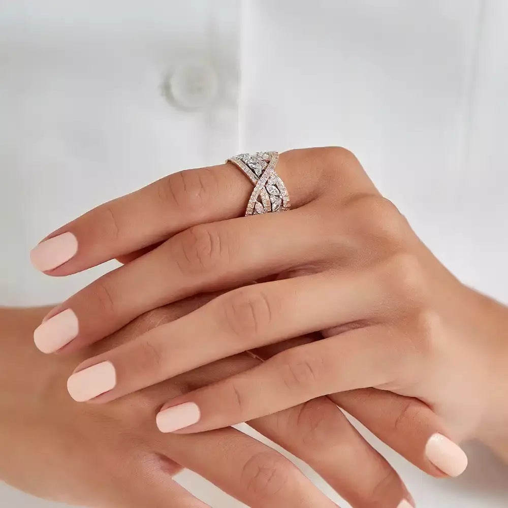 Noble 2.04 CT Baget ve Markiz Kesim Pırlanta Taşlı Yüzük