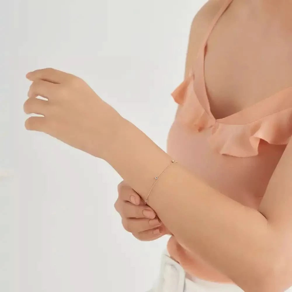 Dora Pırlanta ve Safir Taşlı Rose Altın Bileklik