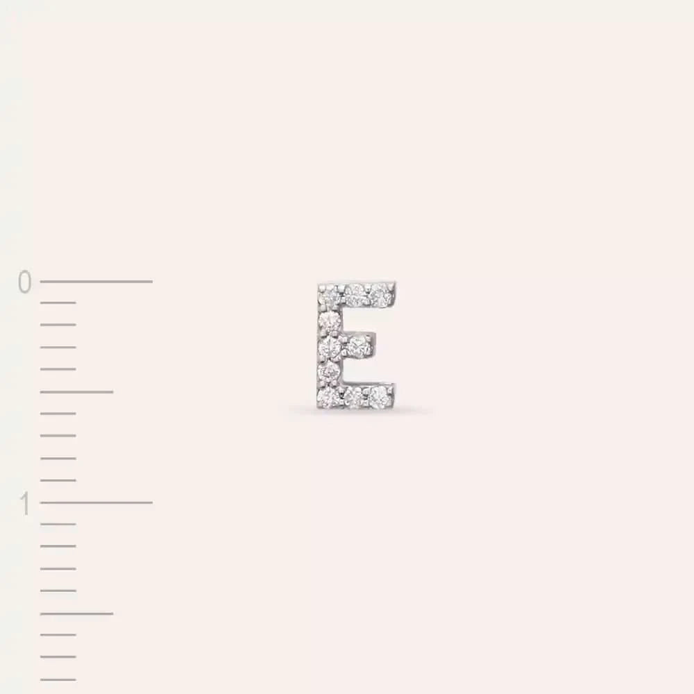 E Harf Pırlanta Taşlı Beyaz Altın Tek Küpe