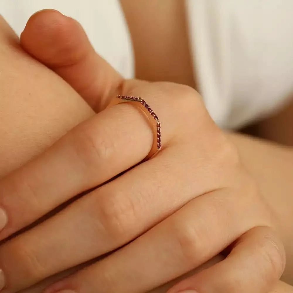 Eon 0.20 CT Yakut Taşlı Rose Altın Yüzük