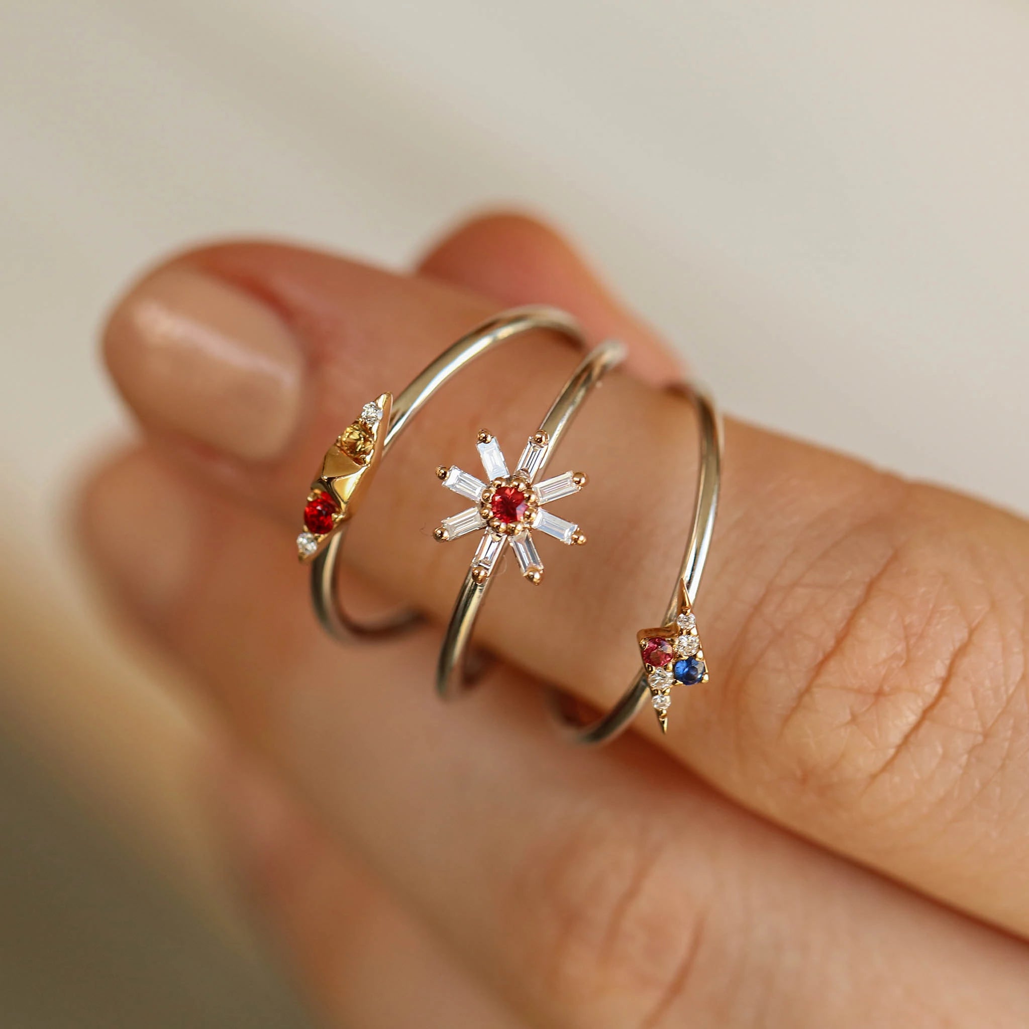 Flash 0.06 CT Multicolor Safir ve Pırlanta Taşlı Yüzük