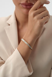 Gece Gündüz Altın Kelepçe