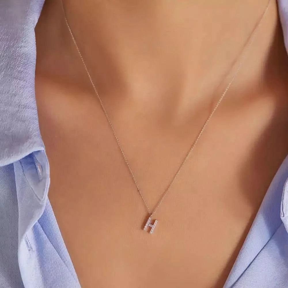 H Harf 0.09 CT Pırlanta Taşlı Beyaz Altın Kolye