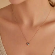 H Harf Pırlanta Taşlı ve Su Yeşil Mineli Rose Altın Kolye