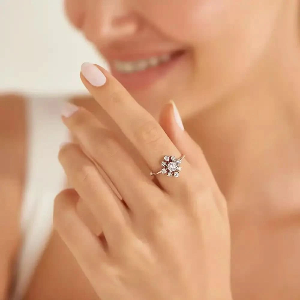 Hake 0.77 CT Pırlanta Taşlı Beyaz Altın Yüzük