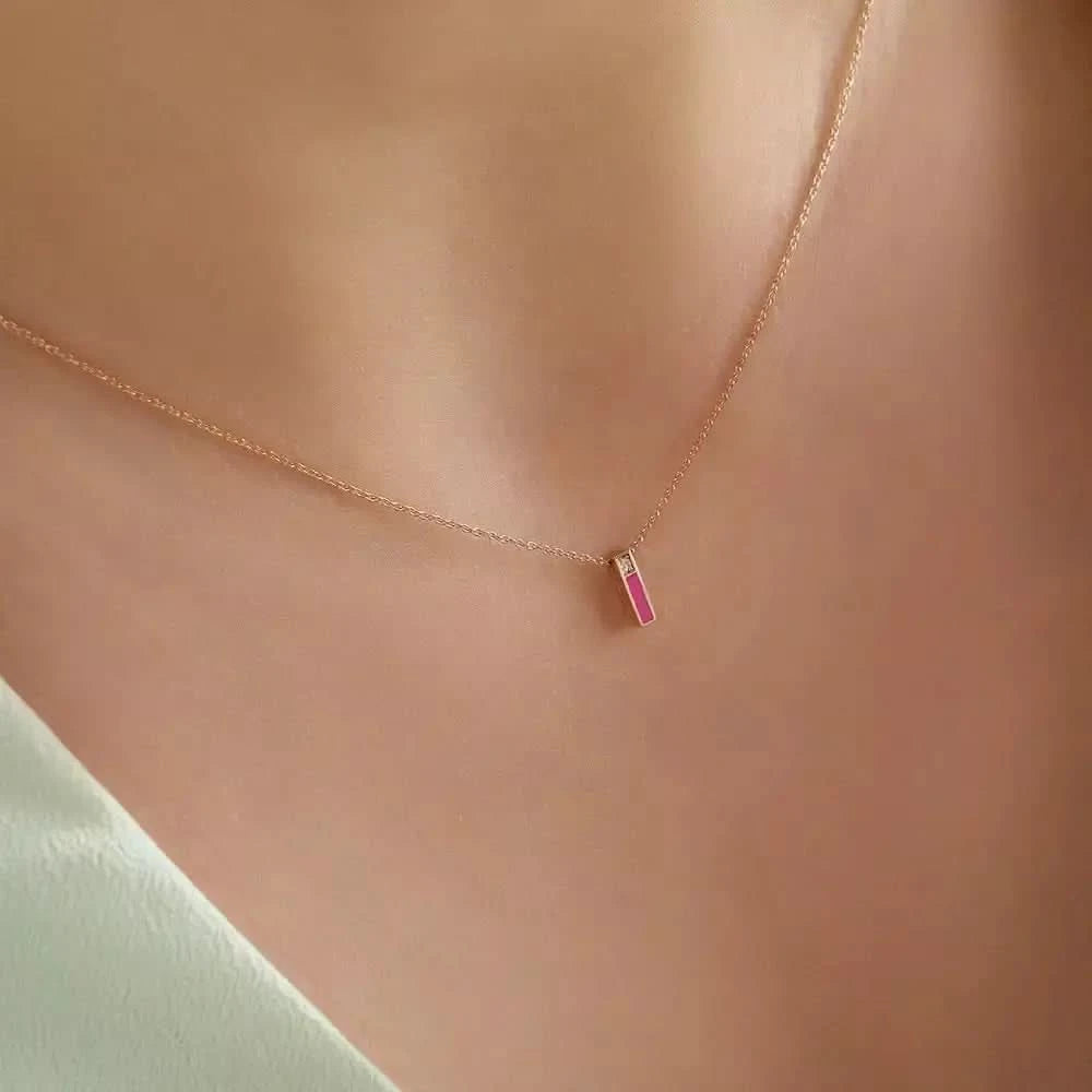I Harf Pırlanta Taşlı ve Pembe Mineli Rose Altın Kolye