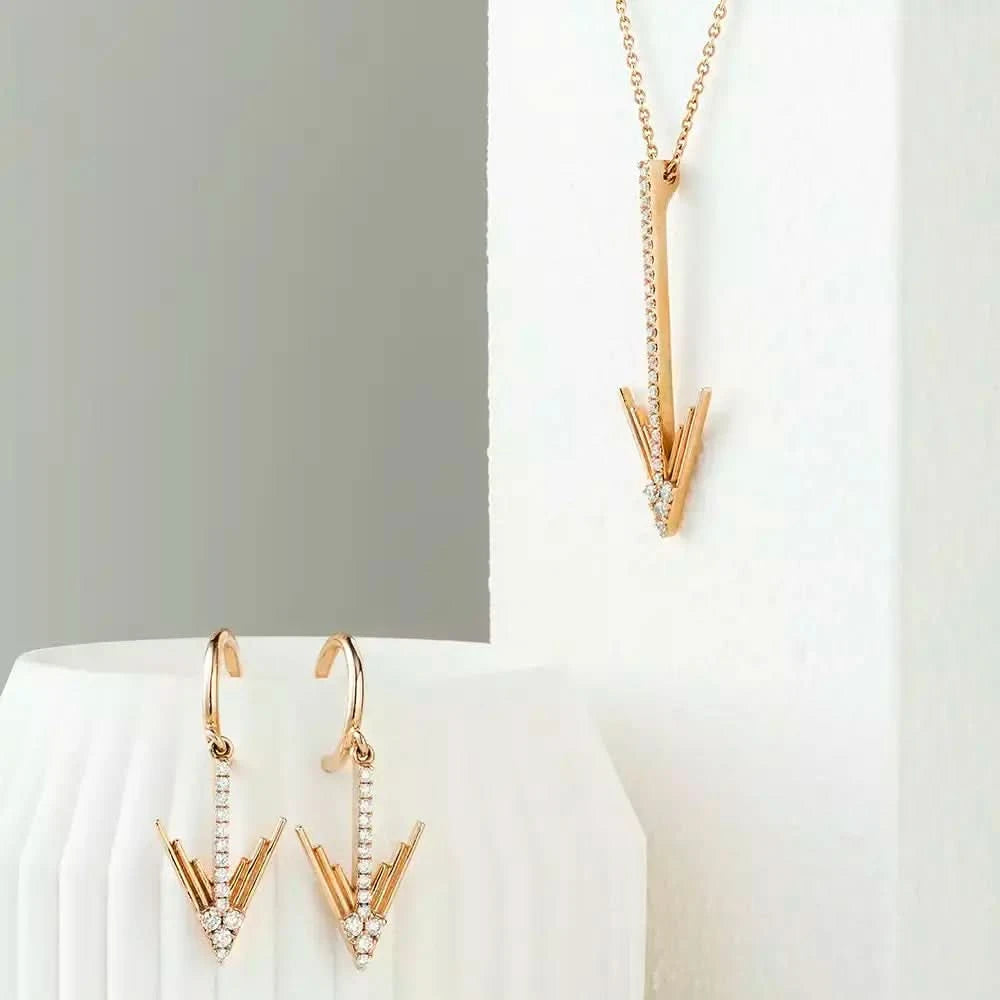 Levy Pırlanta Taşlı Rose Altın Küpe