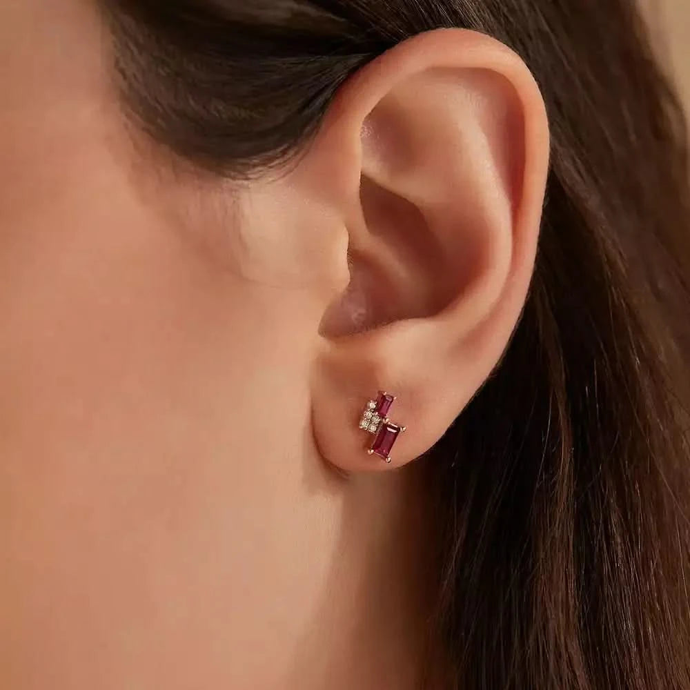 Lues Yakut ve Pırlanta Taşlı Rose Altın Küpe