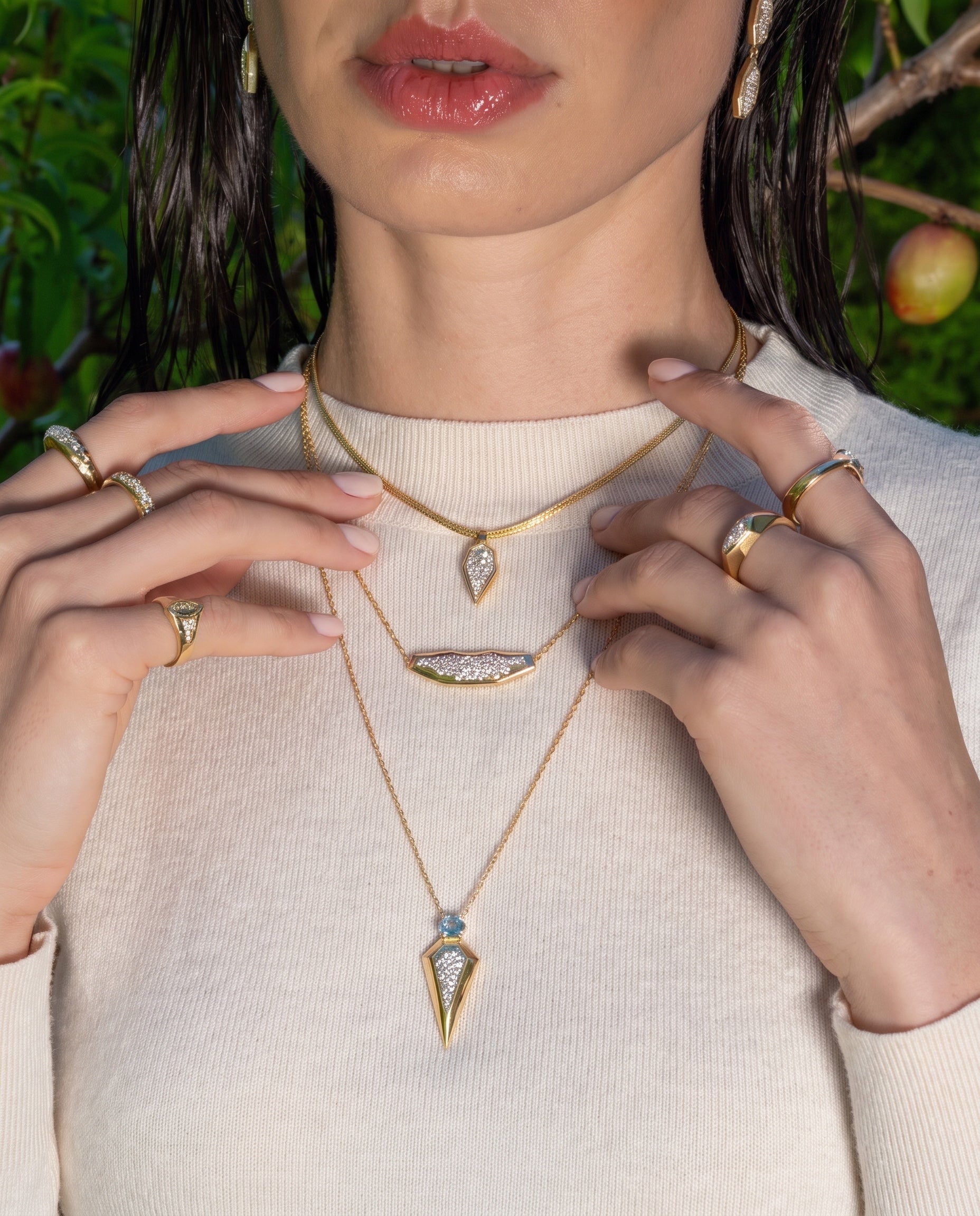 14 Ayar Taşlı Damla Choker Altın Kolye