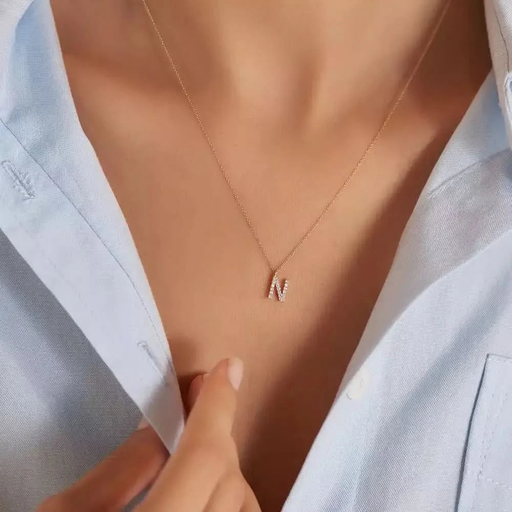 N Harf 0.10 CT Pırlanta Taşlı Rose Altın Kolye