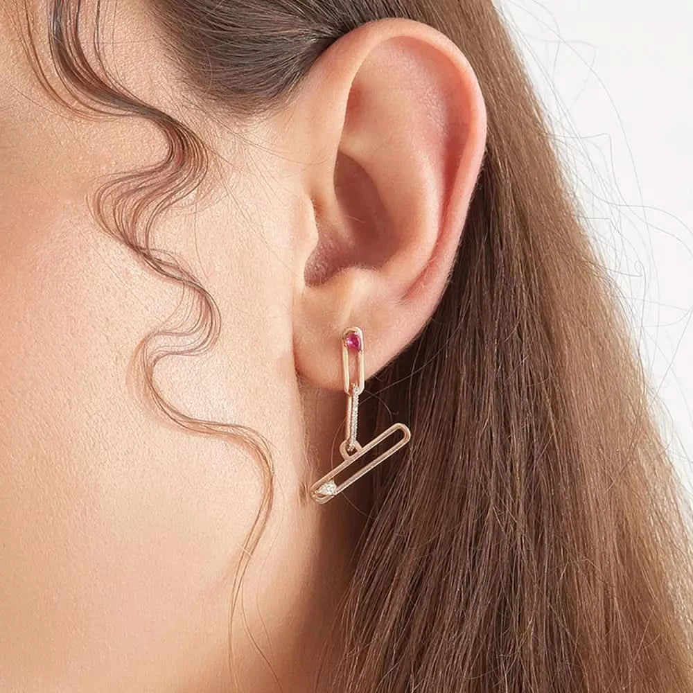 Nest Yakut ve Pırlanta Taşlı Rose Altın Küpe