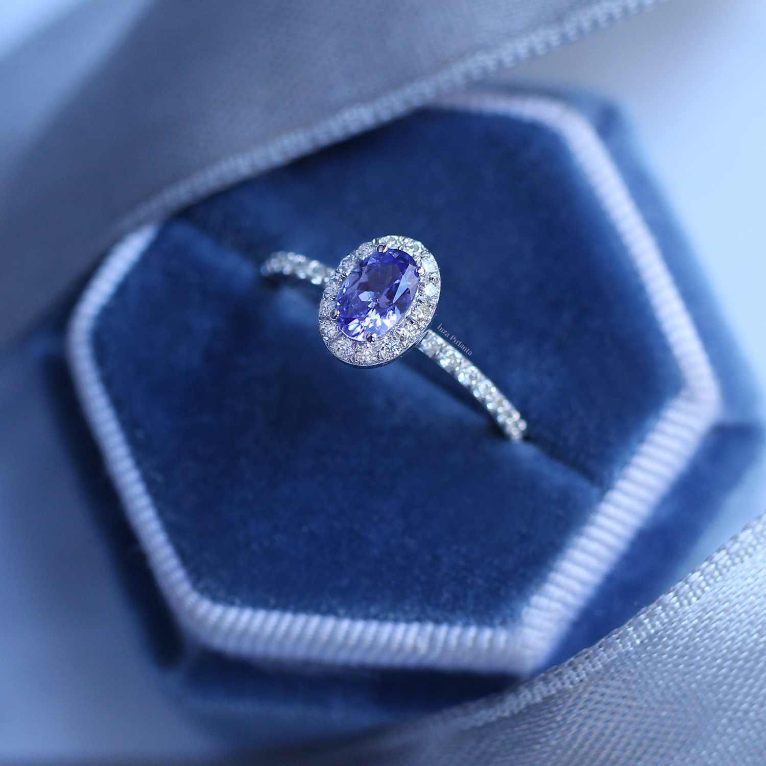 Özel Tasarım Tanzanit & Pırlanta Yüzük