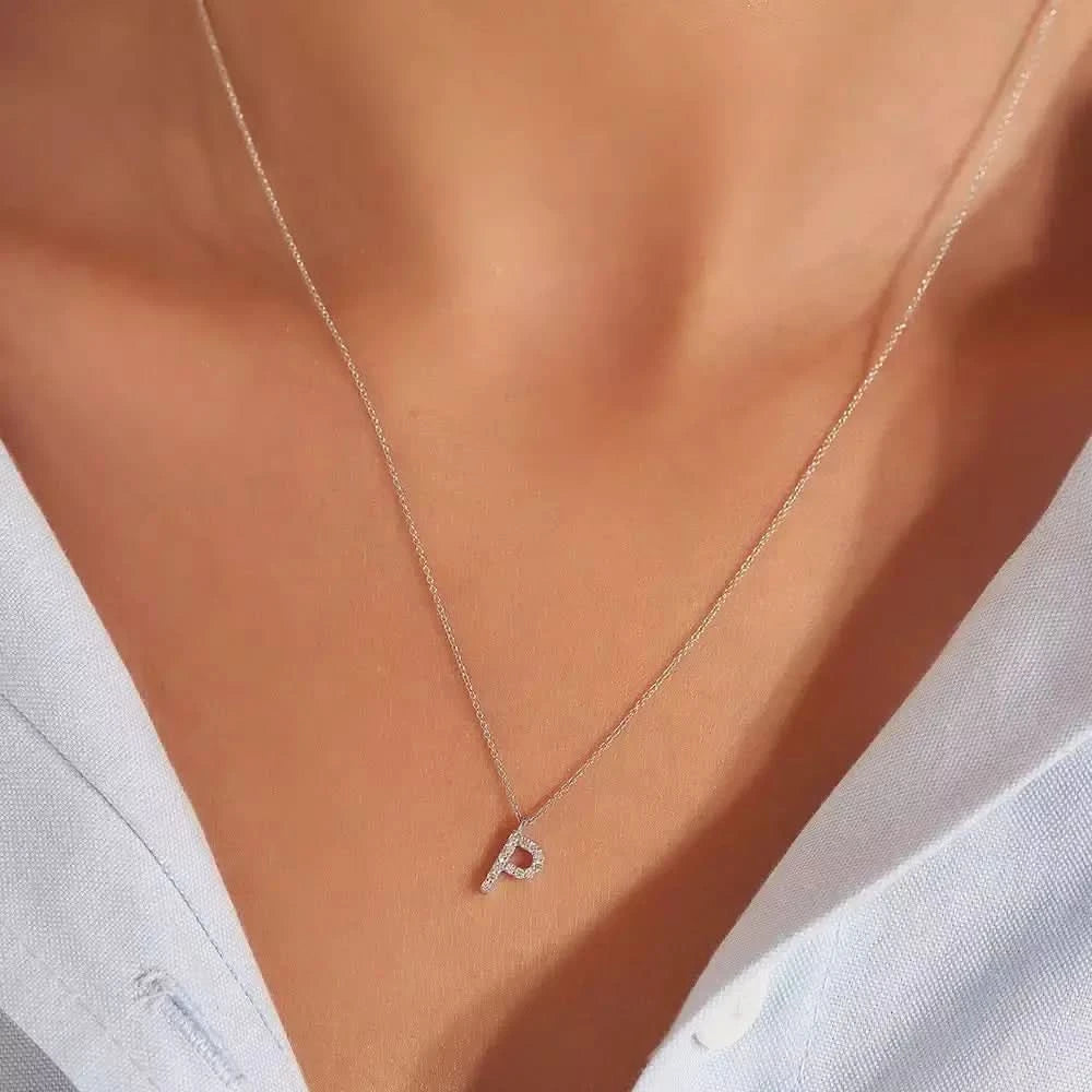 P Harf 0.10 CT Pırlanta Taşlı Beyaz Altın Kolye