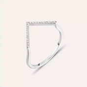 Pırlanta Taşlı Beyaz Altın Minimal V Yüzük