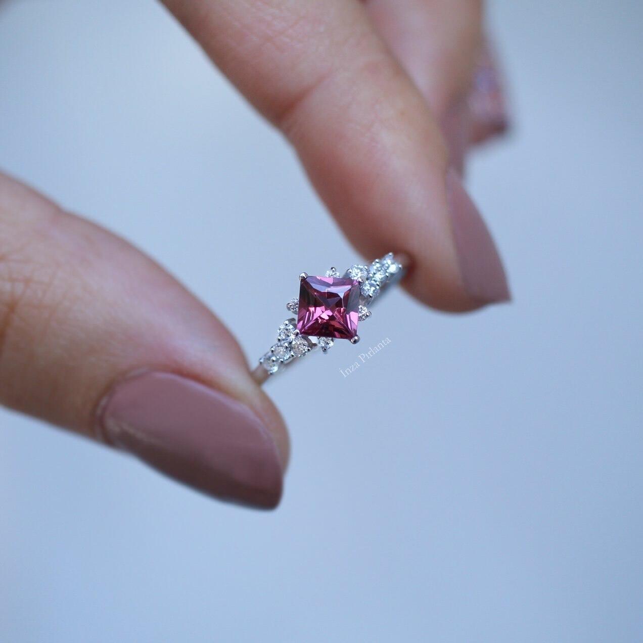 Prenses Pembe Turmalin & Pırlanta Yüzük