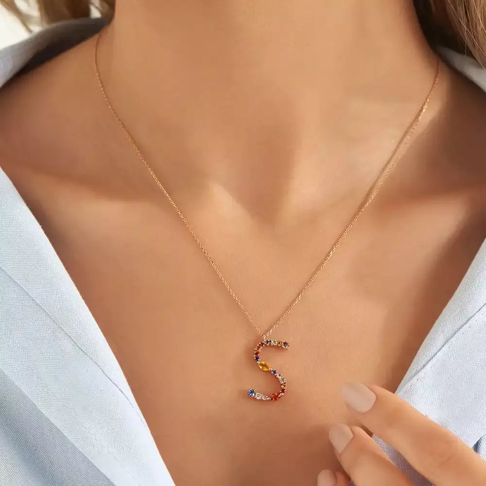 s-harf-multicolor-safir-ve-brown-pirlanta-tasli-rose-altin-kolye-harf-kolye-5654-68-B.webp