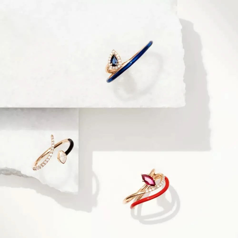 Savia Pırlanta Taşlı ve Siyah Mineli Yüzük