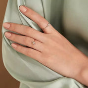 Micra 0.14 CT Yellow Safir ve Baget Pırlanta Taşlı Yüzük
