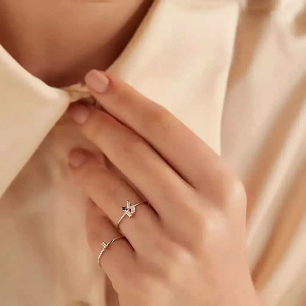 Seed 0.20 CT Blue Safir ve Baget Pırlanta Taşlı Yüzük