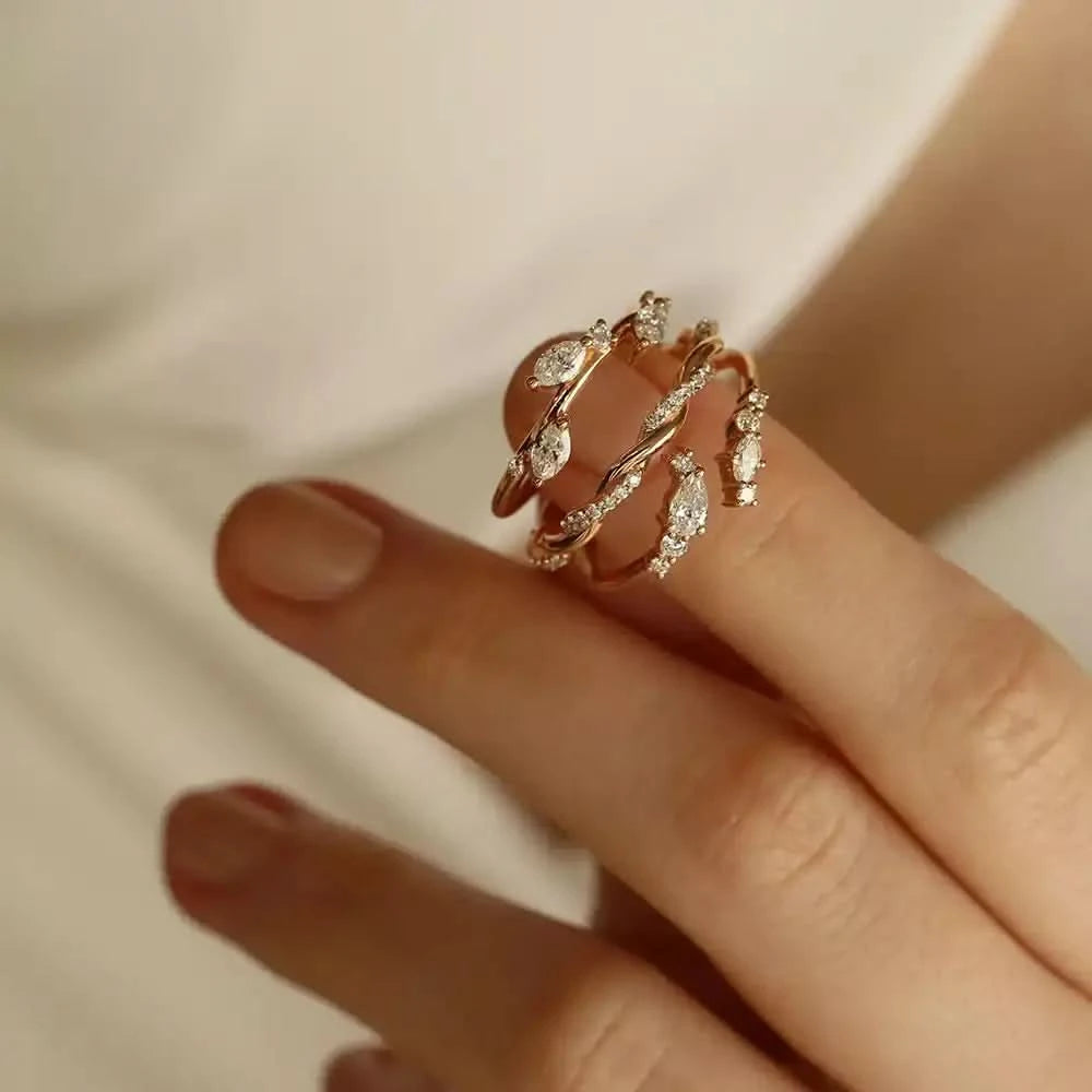 Seren Pırlanta Taşlı Rose Altın Sarmal Yüzük