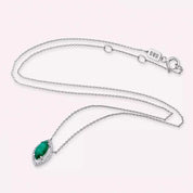 Shuttle Markiz Kesim Zümrüt ve Pırlanta Taşlı Beyaz Altın Kolye