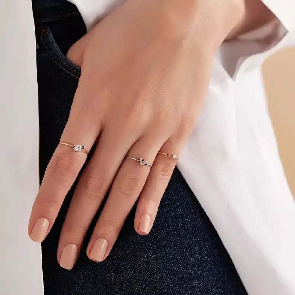 Solid 0.05 CT Baget Pırlanta Taşlı Rose Altın Yüzük