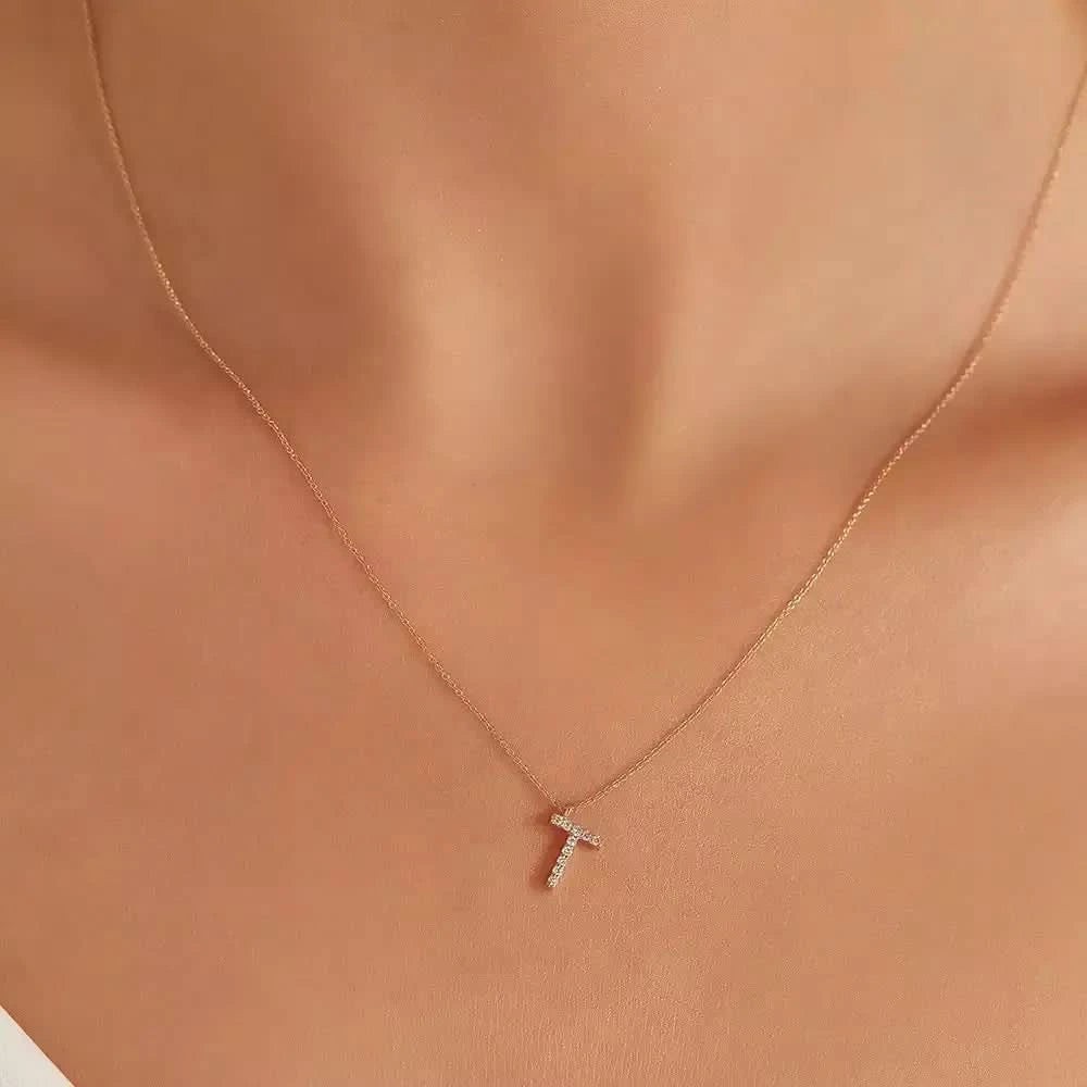 T Harf 0.07 CT Pırlanta Taşlı Rose Altın Kolye