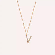 V Harf 0.08 CT Pırlanta Taşlı Rose Altın Kolye
