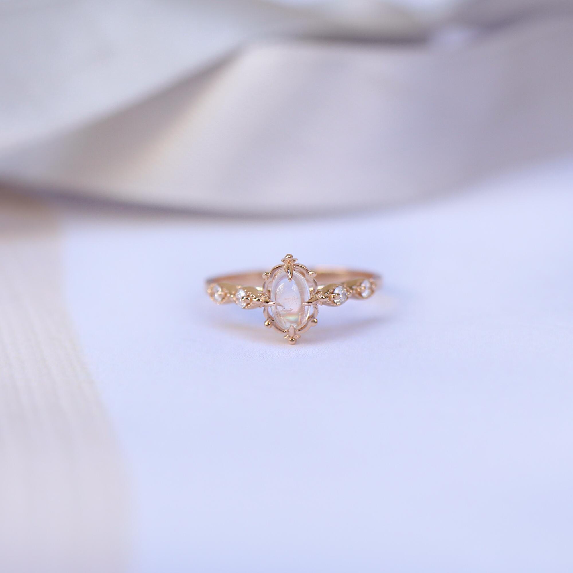 Vintage Aria Aytaşı & Pırlanta Yüzük