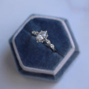 Vintage Aria Beyaz Topaz & Pırlanta Yüzük