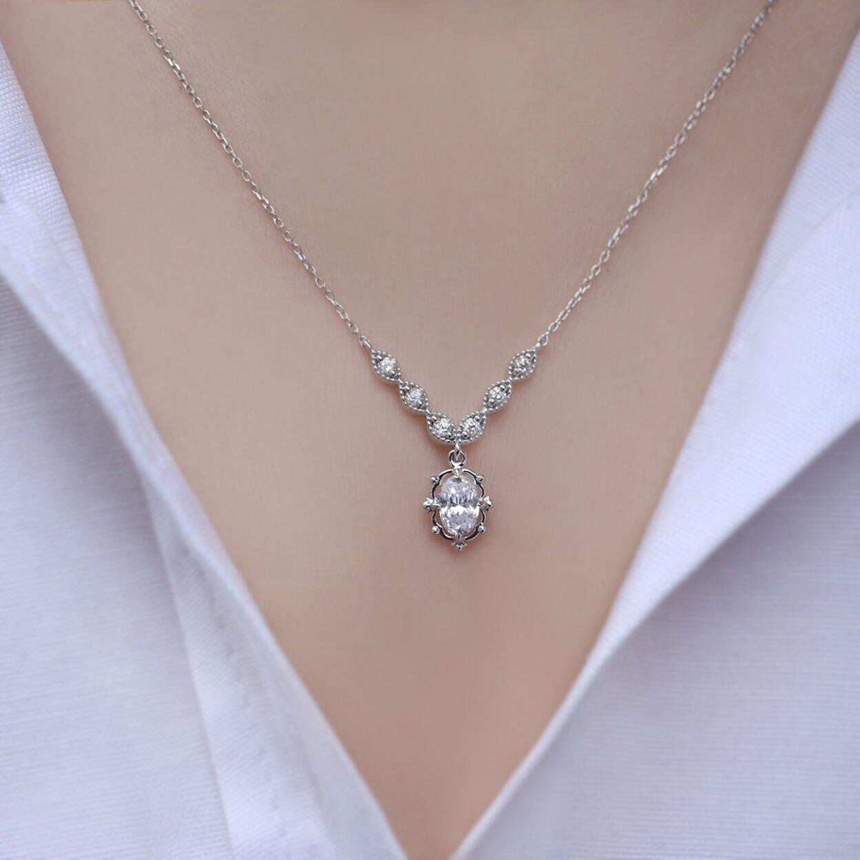 Vintage Aria Pırlanta & Beyaz Topaz Kolye