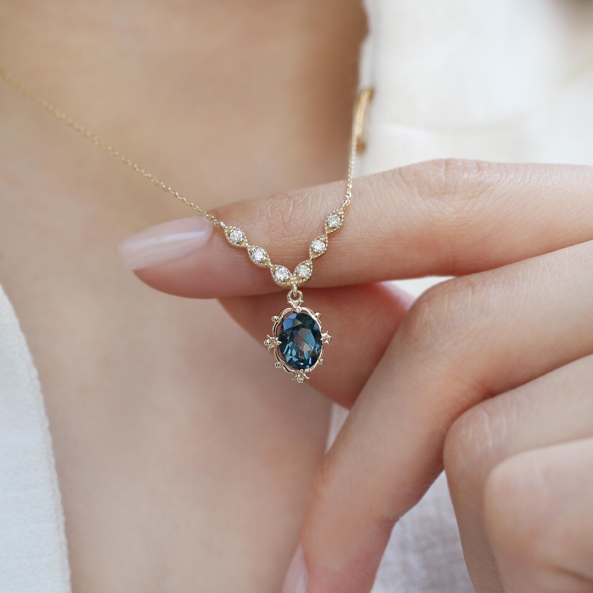 Vintage Aria Pırlanta & London Blue Kolye
