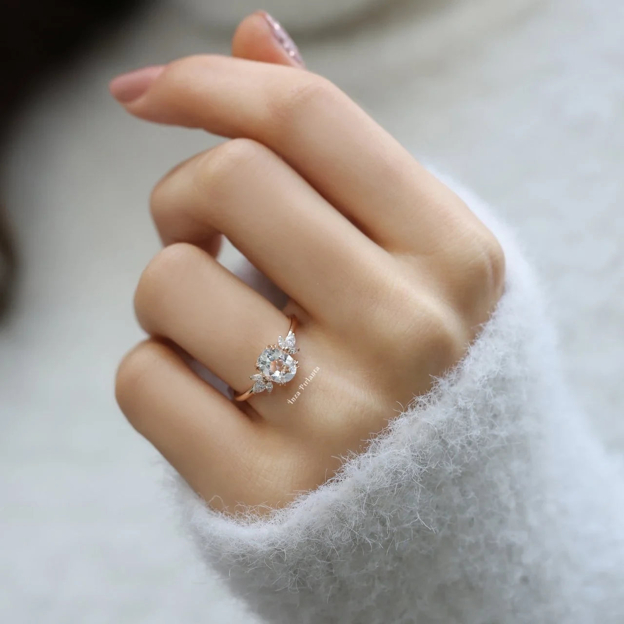 Vintage Lotus Beyaz Topaz & Pırlanta Yüzük